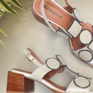 Sandália Salto Baixo Infinitus 46227